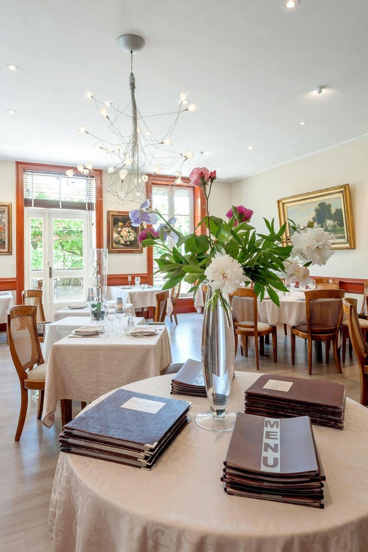 Hotel Restaurant Emile Job Montmerle-sur-Saône Kültér fotó